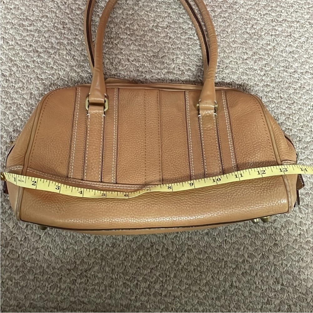 Coach leather shoulder purse in camel color - Picture 7 of 16